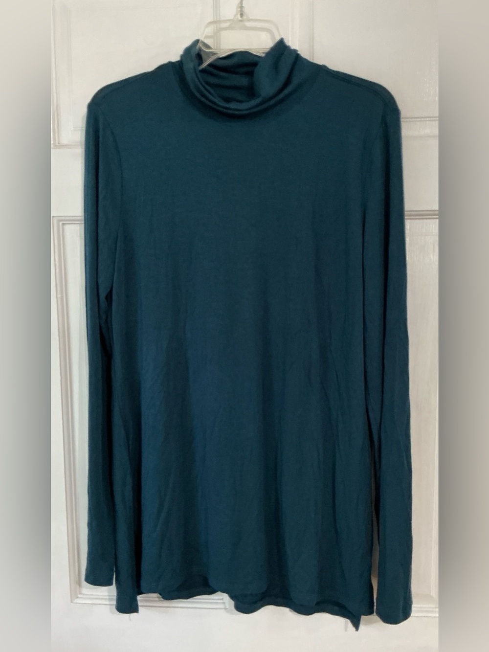 NEW VINA WOMENS TURTLENECK - XL